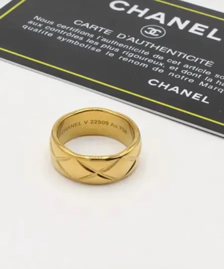 دبلة خاتم شانيل لوقو وسط 6MM